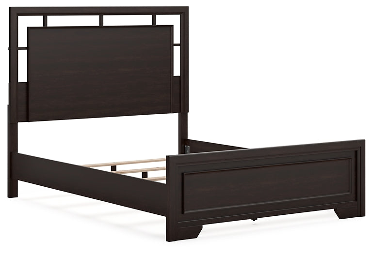 Covetown Queen Panel Bed with Mirrored Dresser, Chest and 2 Nightstands