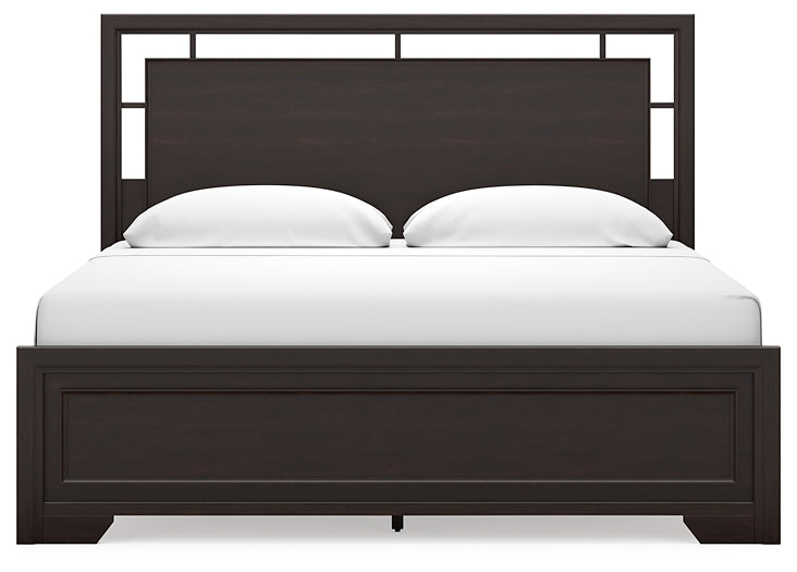 Covetown King Panel Bed with Mirrored Dresser