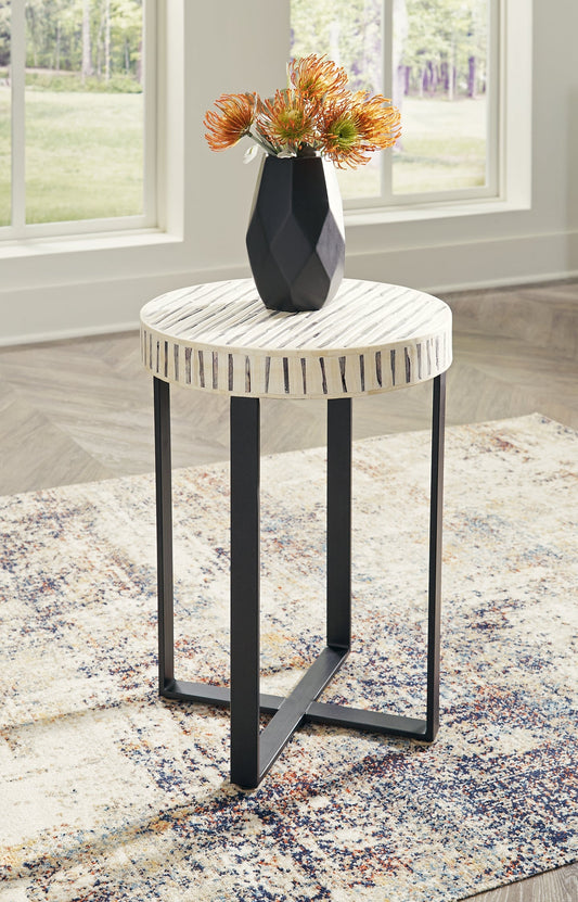 Crewridge Accent Table Tuscaloosa Furniture Outlet