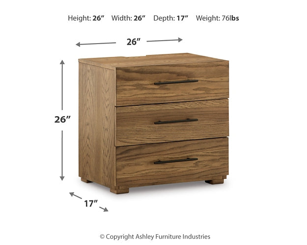 Dakmore King Upholstered Bed with Mirrored Dresser, Chest and 2 Nightstands Tuscaloosa Furniture Outlet