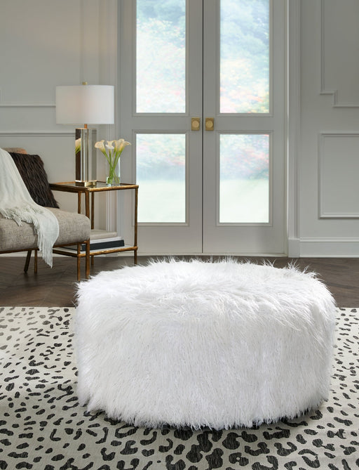 Galice Oversized Accent Ottoman Tuscaloosa Furniture Outlet