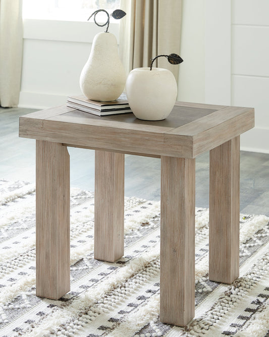 Hennington Rectangular End Table Tuscaloosa Furniture Outlet