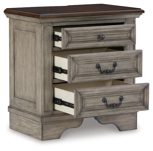 Lodenbay California King Panel Bed with Mirrored Dresser, Chest and Nightstand Tuscaloosa Furniture Outlet