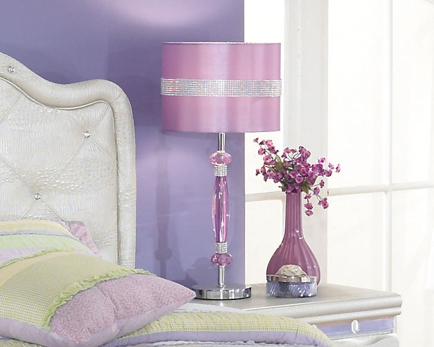 Nyssa Metal Table Lamp (1/CN) Tuscaloosa Furniture Outlet