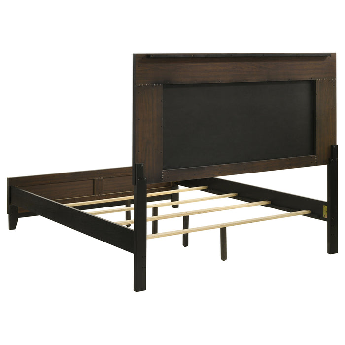 Valencia Wood Queen Panel Bed Black